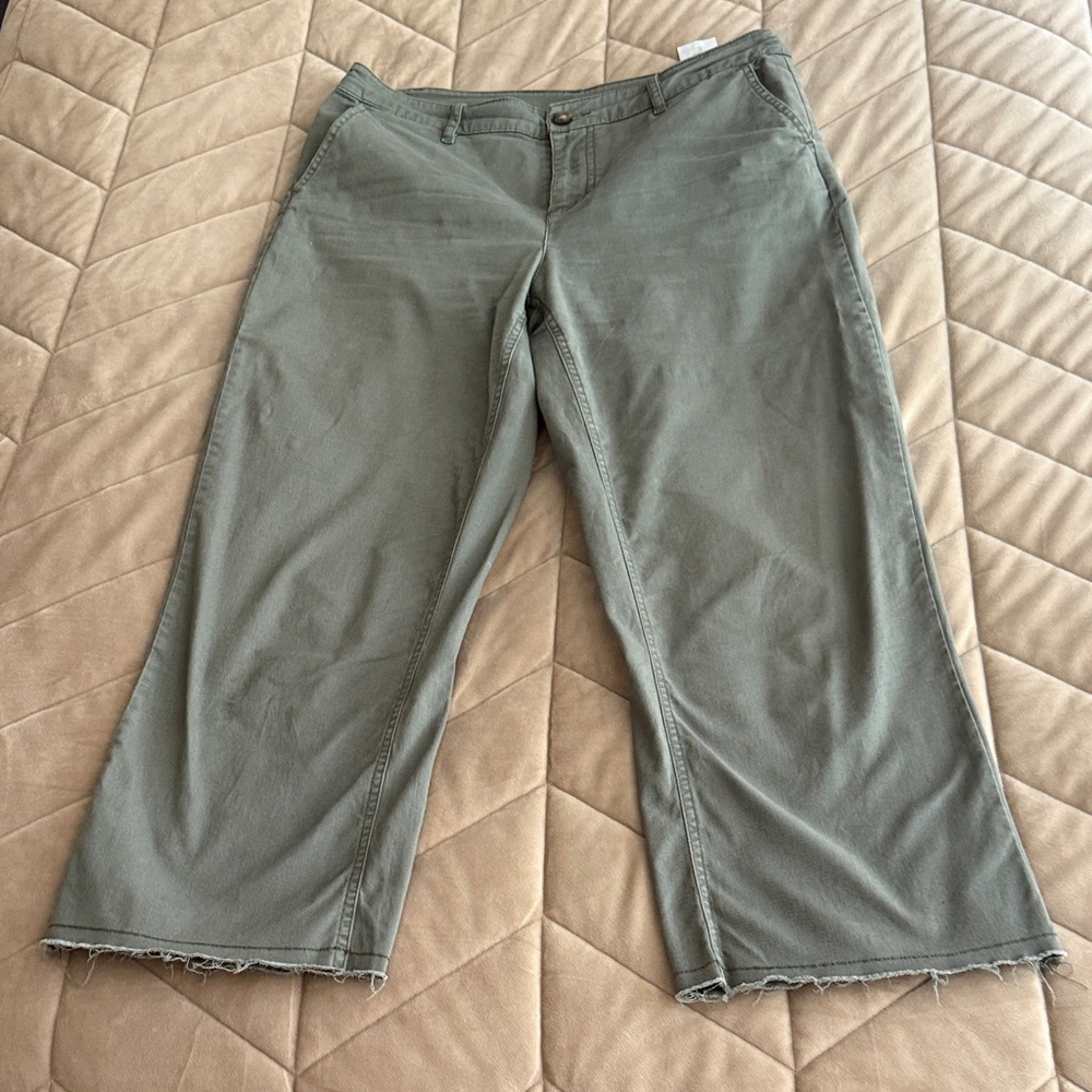 Denim&Co Women's Cropped Jeans in Olive